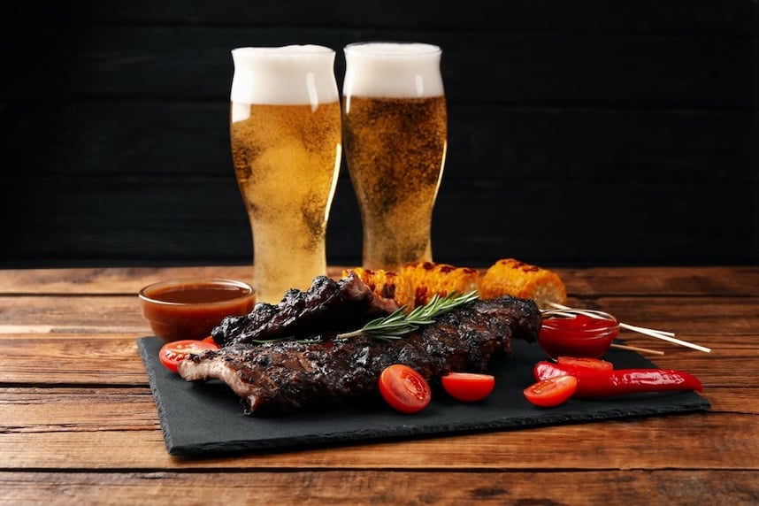 Birra e barbecue: la guida definitiva agli abbinamenti